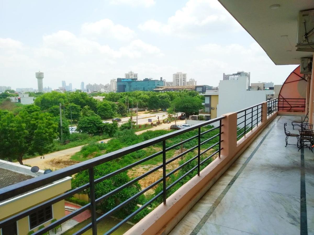 Instay - 46 Gurgaon Extérieur photo